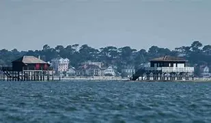 Image for Arcachon : La perle scintillante du Bassin