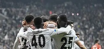 Image for Beşiktaş - Alanyaspor : Duel de Titans en Süper Lig