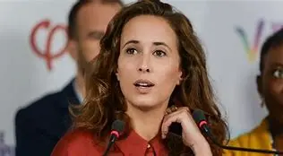 Image for Clémence Guetté: Portrait d'une figure montante de La France Insoumise