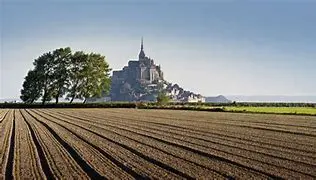 Image for Douarnenez : Un joyau breton entre terre et mer