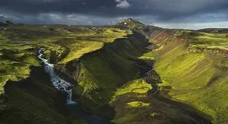 Image for Landmannalaugar : Un joyau multicolore au cœur des Hautes Terres d'Islande