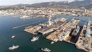 Image for Le Charles de Gaulle et Toulon : Une histoire liée