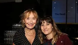 Image for Marie-Anne Chazel : Icône du Cinéma Français et Pilier du Splendid