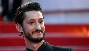 Image of Pierre Niney : L'étoile montante du cinéma français