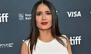 Image for Salma Hayek : Icône du Cinéma, Productrice Engagée et Symbole de Beauté Intemporelle