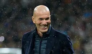 Image of Zinedine Zidane : Icône du Football Français et Mondial