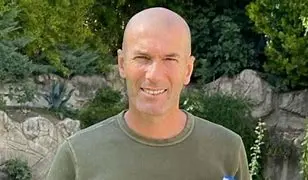 Image of Zinédine Zidane : Légende du football français et mondial